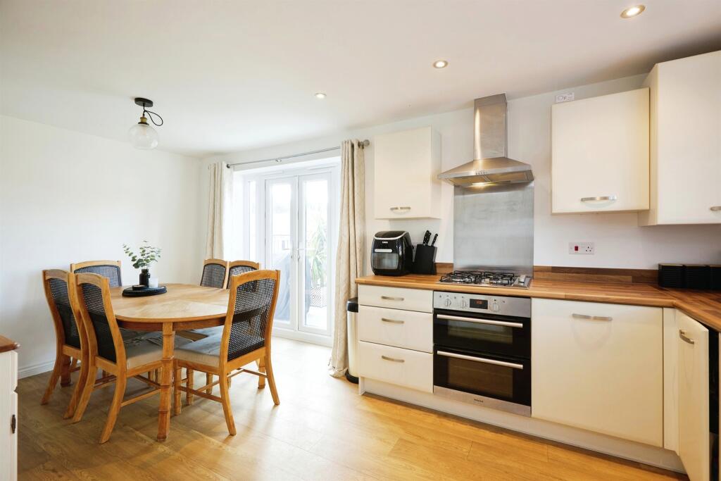 Additional image 19 of Almsford Close, Ansford, Castle Cary