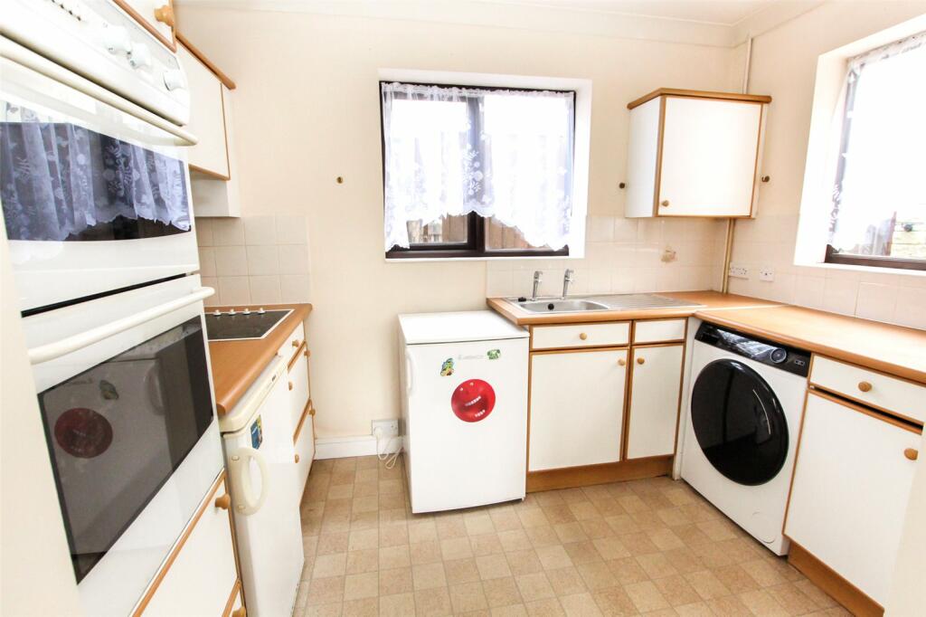 Additional image 3 of Stanley Court, Midsomer Norton, Radstock, Somerset, BA3