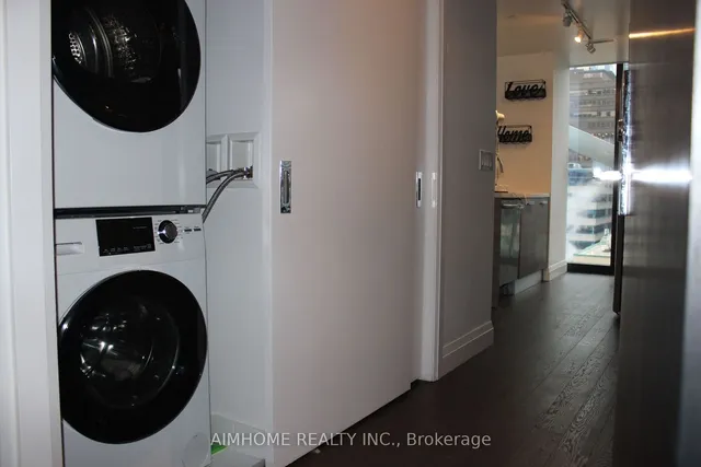 Additional image 8 of 224 King St Unit 1003