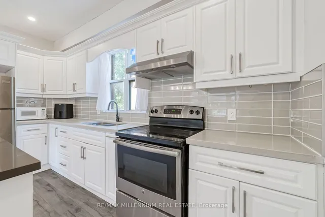 Additional image 24 of 285 BORDEN Ave