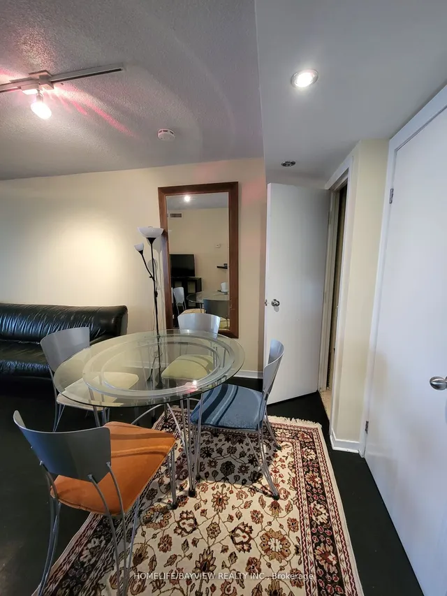 Additional image 5 of 1001 Bay St Unit 2902