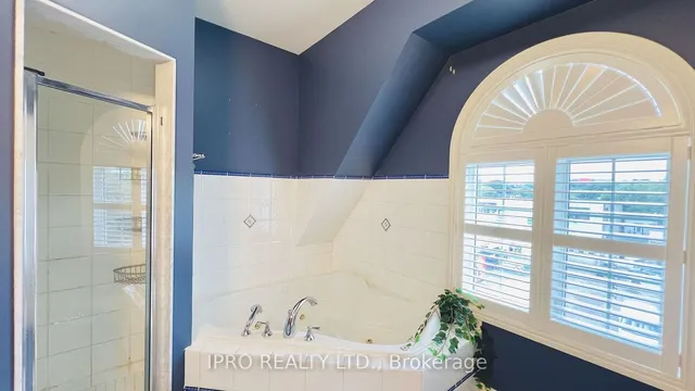 Additional image 18 of 1101 Dupont St