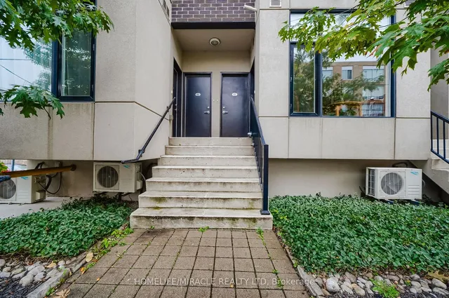 Additional image 2 of 1331 Gerrard St Unit 2