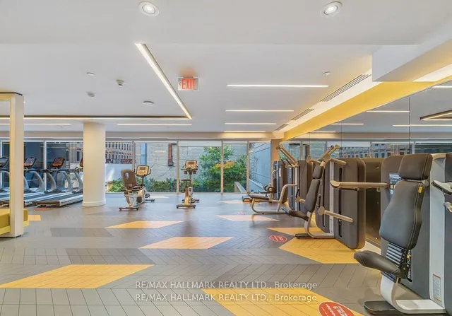 Additional image 15 of 30 Roehampton Ave Unit 2701