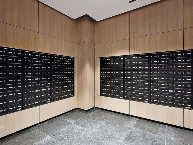 Additional image 16 of 15 Mercer St Unit 1204