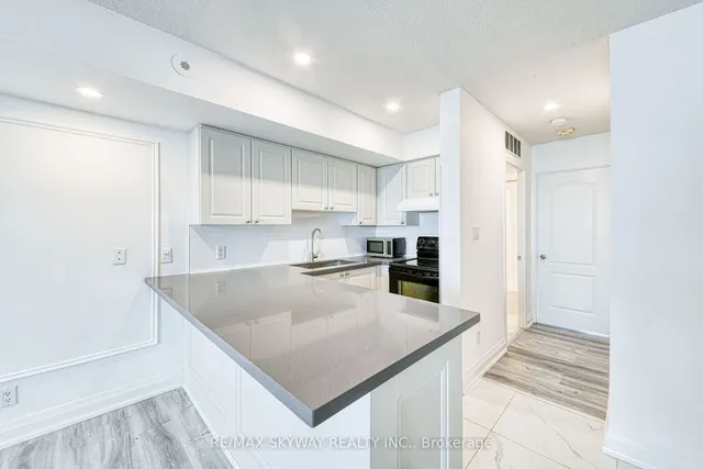 Additional image 7 of 98 Strachan Ave Unit 614