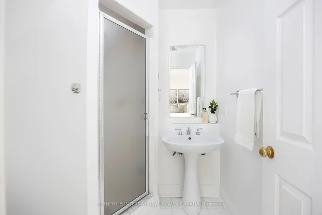 Additional image 27 of 240 Broadway Ave Unit Unit 4