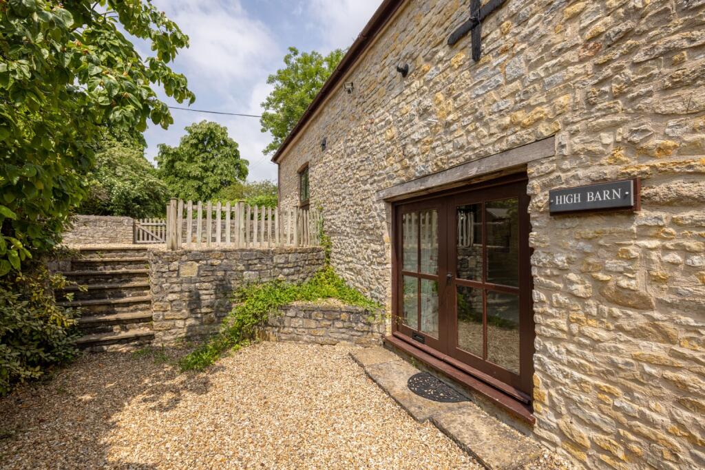 Additional image 19 of Pilton