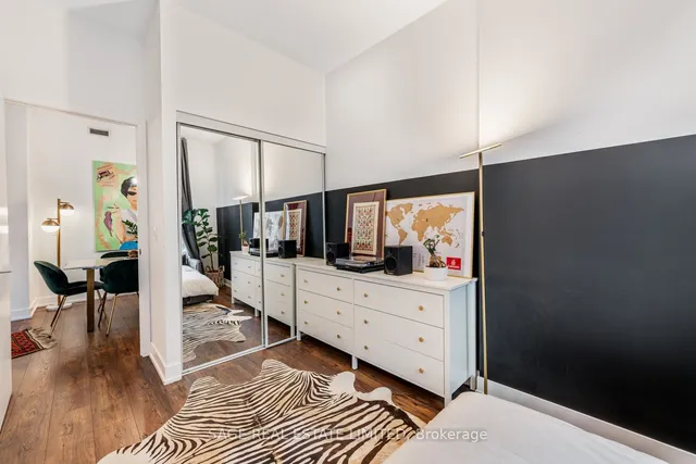 Additional image 17 of 209 Fort York Blvd Unit 277