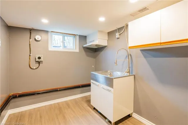 Additional image 35 of 40 Henry St