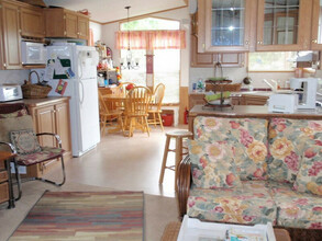 Additional image 2 of 490 Empire Rd