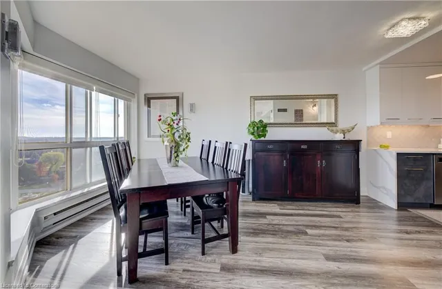 Additional image 10 of 1414 King St Unit 1106