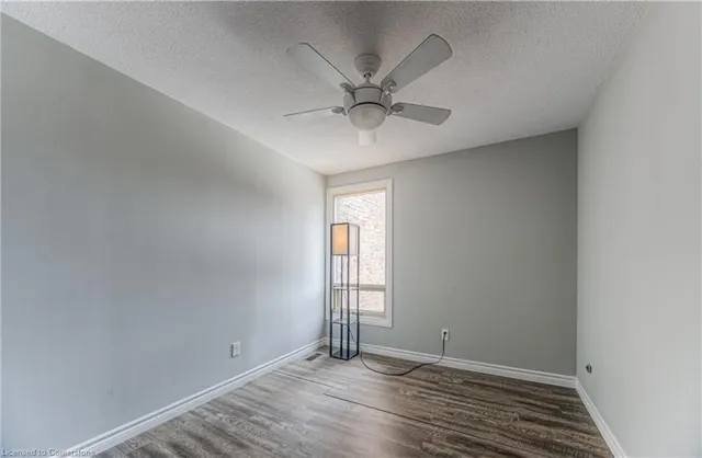 Additional image 15 of 28 Underhill Cres Unit 11