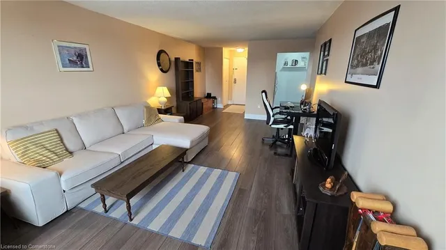 Additional image 4 of 64 Benton St Unit 703