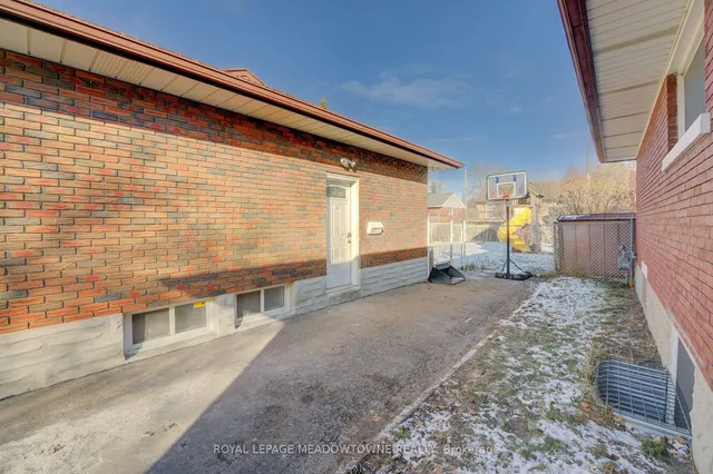 Additional image 25 of 336 Vanier Dr