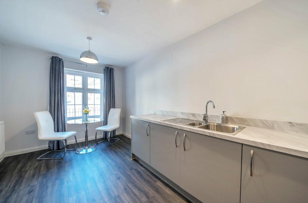 Additional image 14 of Camelot Villas, Atkins Hill, Wincanton, Somerset, BA9