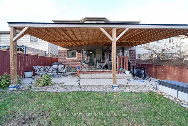 Additional image 36 of 716 Robert Ferrie Dr