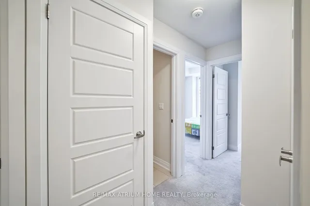 Additional image 15 of 719 Lawrence Ave Unit 50