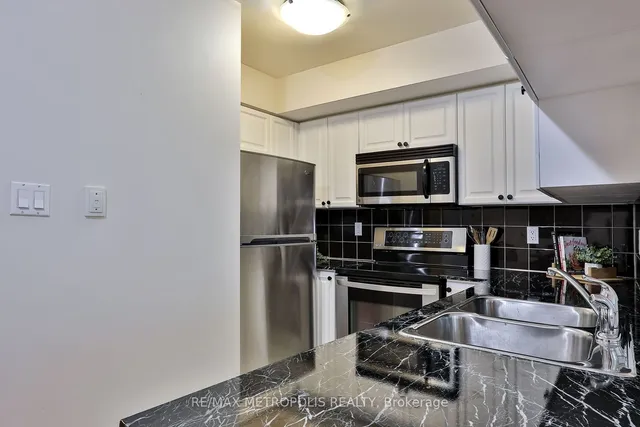 Additional image 15 of 230 Queens Quay Unit 820