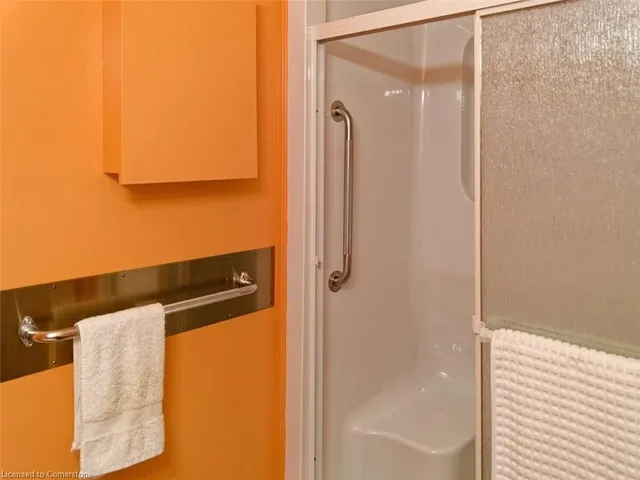 Additional image 9 of 20 St George St Unit 507