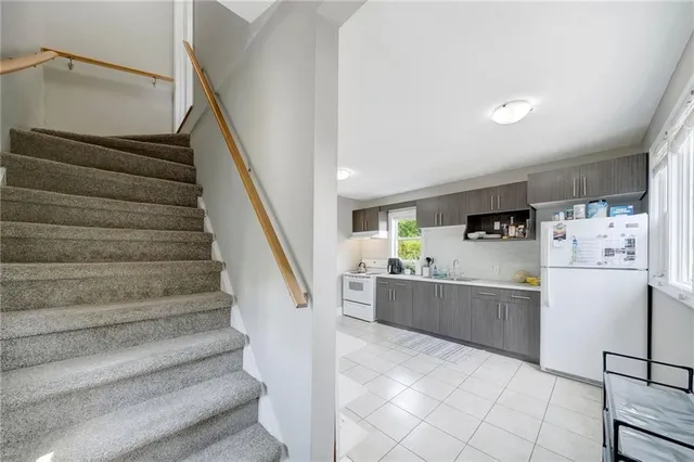 Additional image 3 of 227 FAIRWAY Rd