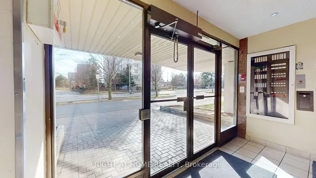 Additional image 31 of 10 Markbrook Lane Unit 1204