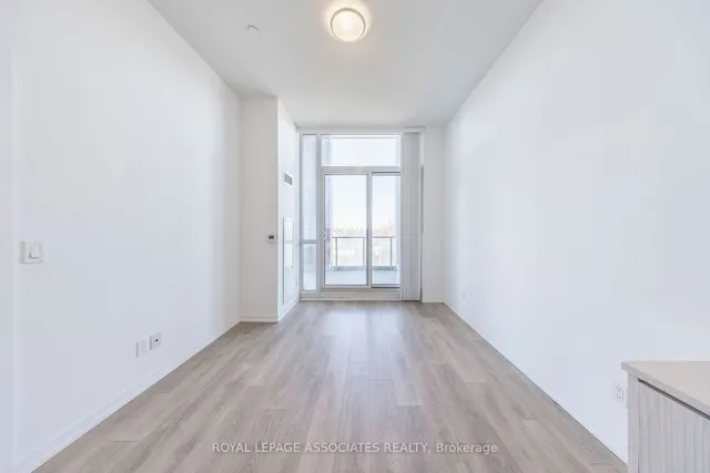 Additional image 10 of 36 Forest Manor Rd Unit 106