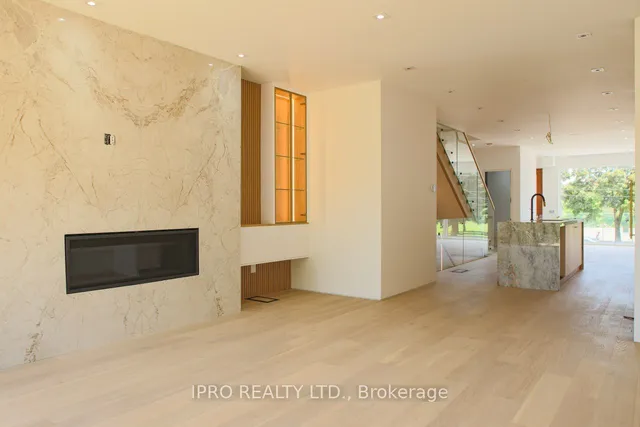 Additional image 3 of 2970B Bayview Ave