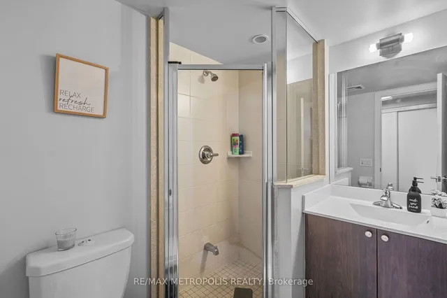 Additional image 13 of 151 Village Green Sq Unit 2103