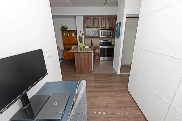 Additional image 21 of 500 Sherbourne St Unit 1301