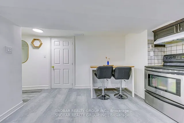 Additional image 21 of 533A McRoberts Ave