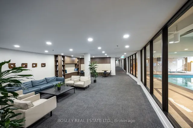 Additional image 30 of 22 Southport St Unit 737