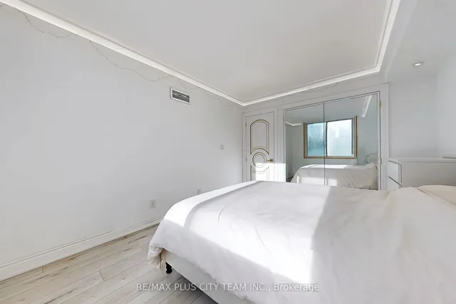 Additional image 20 of 25 Grenville St Unit 1105