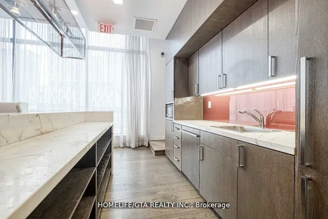 Additional image 18 of 560 Front St Unit 1004