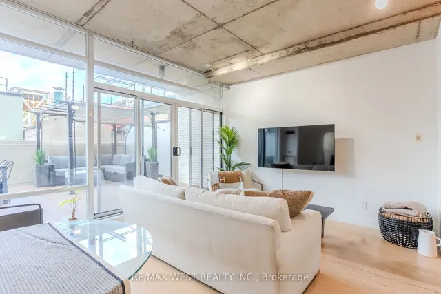 Additional image 11 of 66 Portland St Unit 212