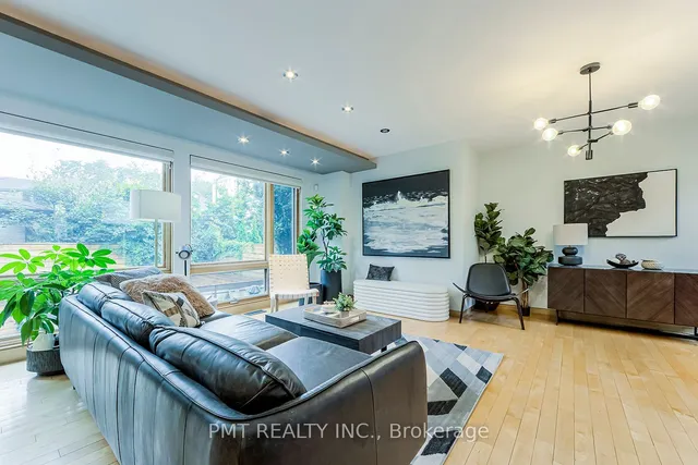 Additional image 15 of 19 Clarendon Ave