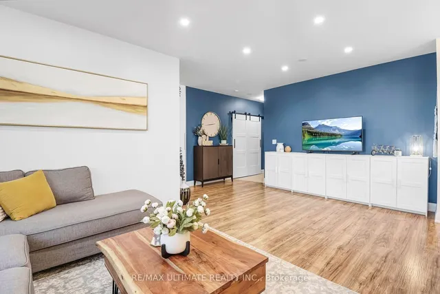 Additional image 8 of 38 Lee Centre Dr Unit Ph501