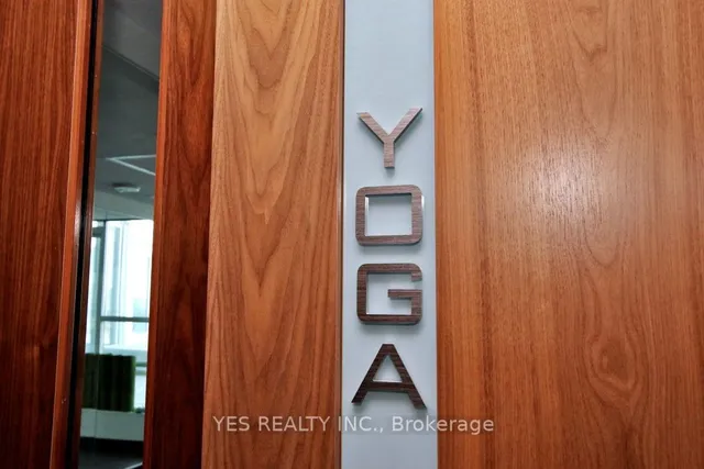 Additional image 3 of 36 Park Lawn Rd Unit 3307