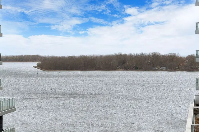 Additional image 23 of 15 Merchants' Wharf Unit 902