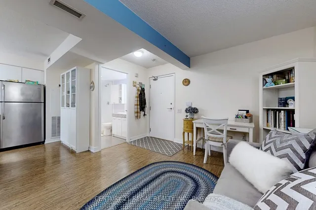 Additional image 15 of 19 Singer Crt Unit 1119