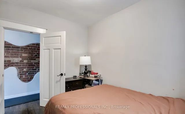 Additional image 12 of 176 Rosemount Ave