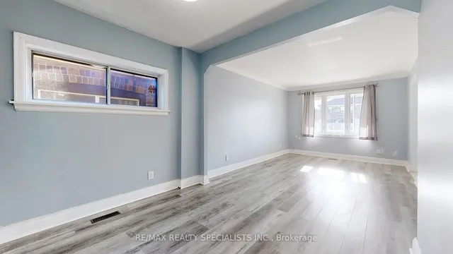 Additional image 8 of 739 Vaughan Rd