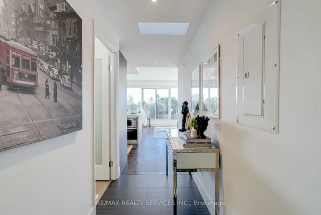 Additional image 10 of 588 Annette St Unit 503