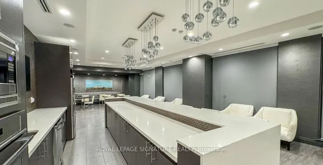 Additional image 18 of 17 Kenaston Gdns Unit 602