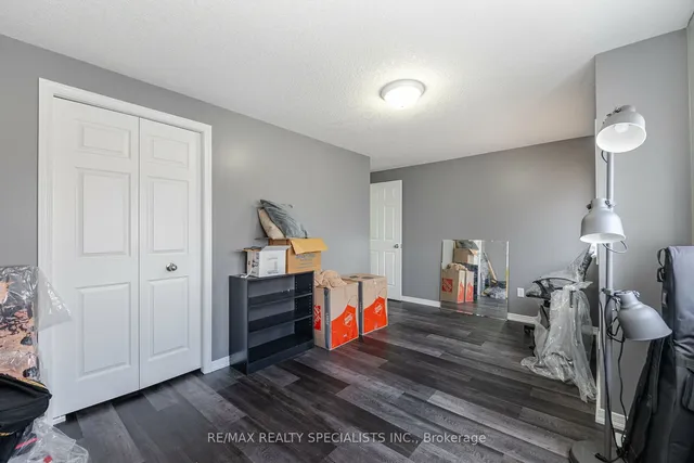 Additional image 18 of 50 Howe Dr Unit 8A