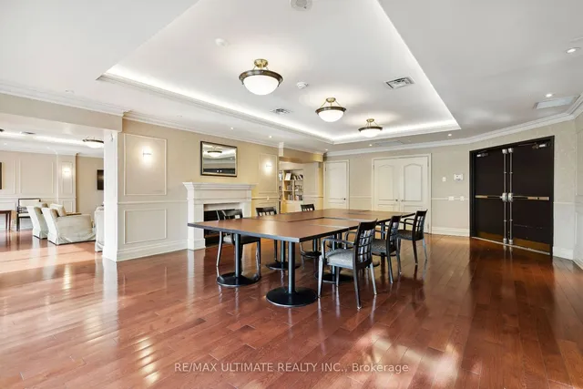 Additional image 18 of 2 Clairtrell Rd Unit #1008