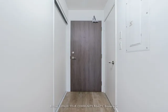 Additional image 8 of 27 Bathurst St Unit 1516