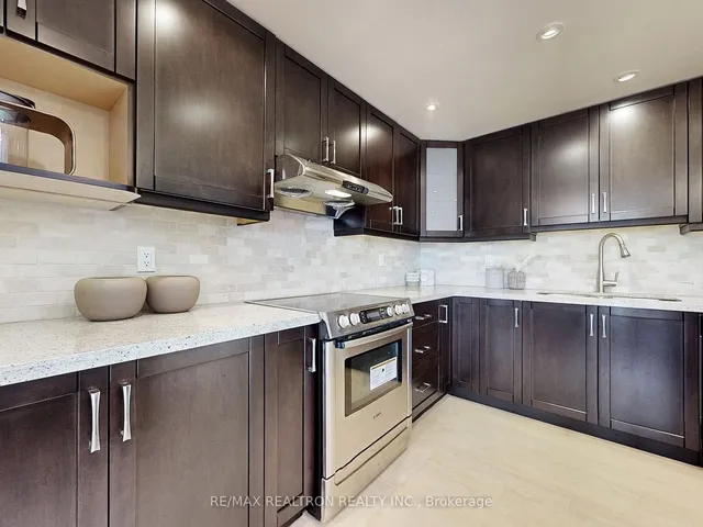 Additional image 13 of 33 Harbour Sq Unit 3004