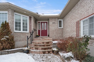 Additional image 3 of 1019 Massie Dr