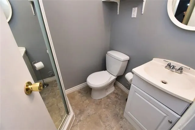 Additional image 34 of 244 MICHENER Cres